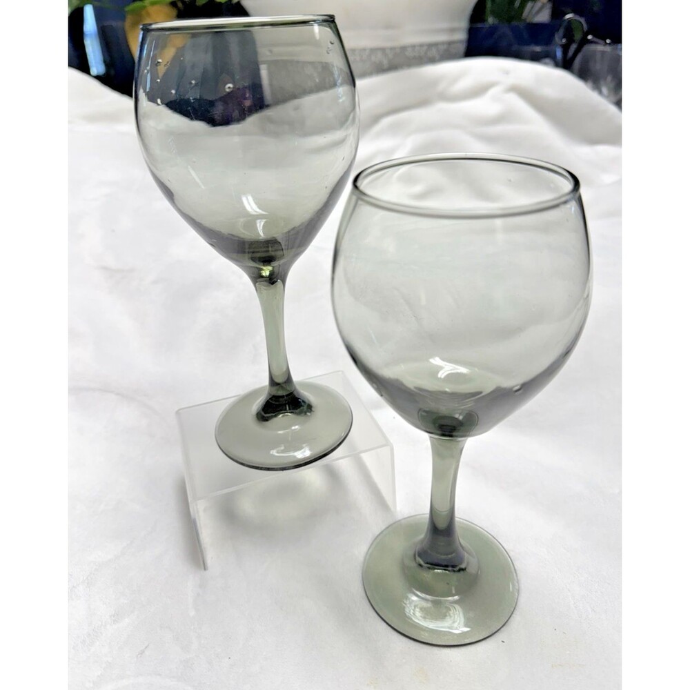 LIBBEY SET OF 2 SMOKEY GRAY WINE GLASS STEMWARE 7 3/4"